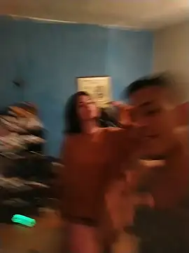 Chiquitoperopeligroso4 online show from 15, 1, 2026