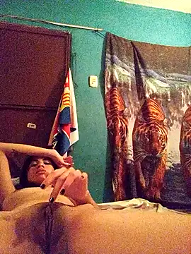 Chiquitoperopeligroso4 online show from 1, 2, 2026