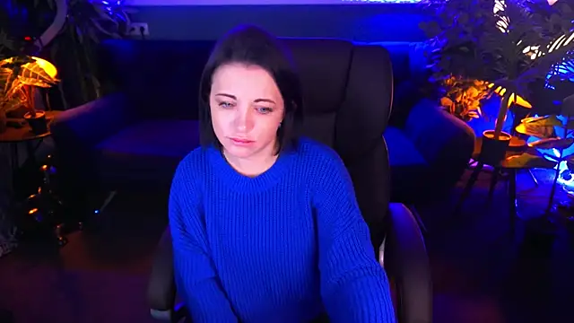 Dafni Monn online show from 17, 1, 2025