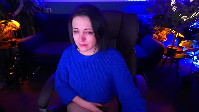 Dafni Monn online show from 17, 1, 2025