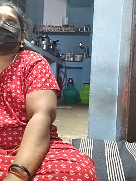 Snapshot of divyasree1431 chatting on 1, 4, 2026 divyasree1431 online show from 1, 4, 2026