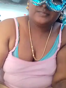 Snapshot of divyasree1431 chatting on 10, 4, 2026 divyasree1431 online show from 10, 4, 2026