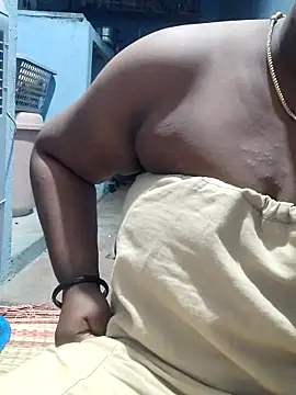 Snapshot of divyasree1431 chatting on 15, 4, 2026 divyasree1431 online show from 15, 4, 2026