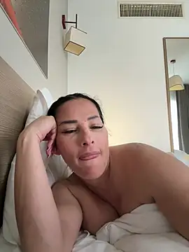 Maya-www online show from 28, 2, 2026