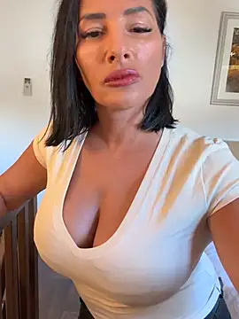 Maya-www online show from 19, 4, 2026