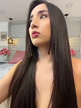 Snapshot of IvonneOwen chatting on 20, 5, 2026 IvonneOwen online show from 20, 5, 2026