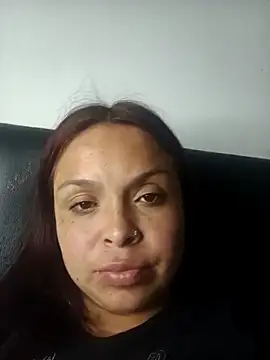 Snapshot of EntoncesIrene chatting on 8, 1, 2026 EntoncesIrene online show from 8, 1, 2026