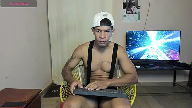 Snapshot of antonio_aguilarx chatting on 24, 6, 2026 antonio aguilarx online show from 24, 6, 2026