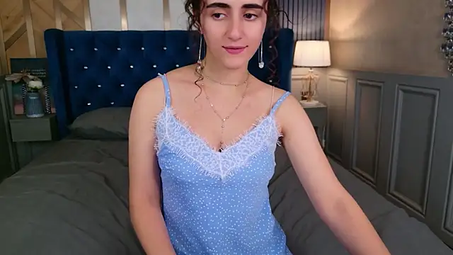 Snapshot of Susan_Fors chatting on 8, 7, 2026 Susan Fors online show from 8, 7, 2026
