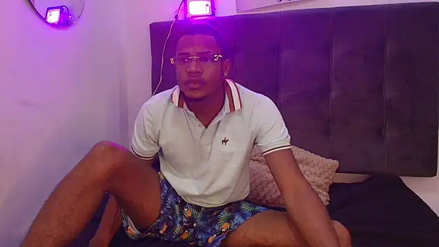 Latinblack 98 online show from 11, 1, 2026