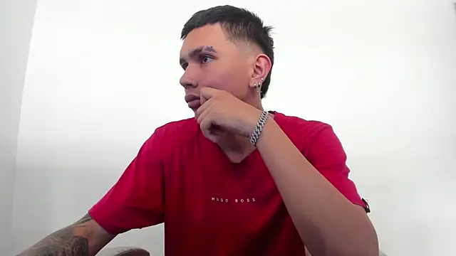 Scook Gray  online show from 25, 3, 2026