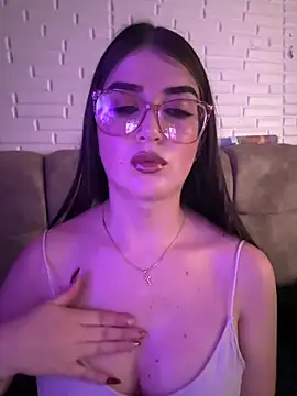 Snapshot of moon0626 chatting on 13, 4, 2026 moon0626 online show from 13, 4, 2026