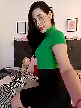 Snapshot of RoseNyx chatting on 5, 2, 2026 RoseNyx online show from 5, 2, 2026