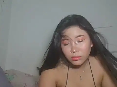 Zyeiii online show from 28, 2, 2026