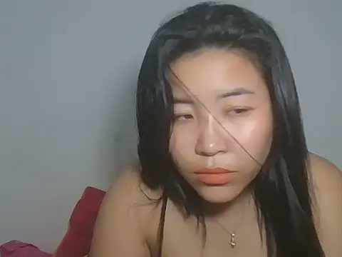 Zyeiii online show from 8, 4, 2026