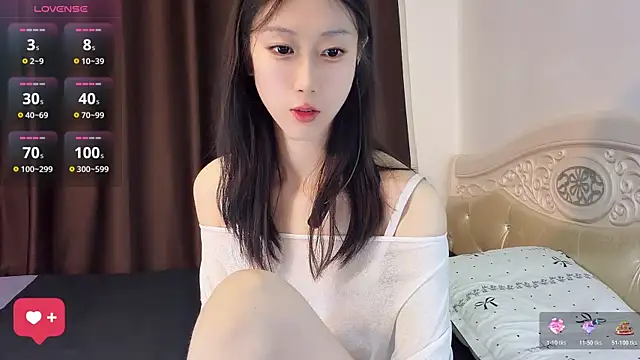 Snapshot of Queenbb88 chatting on 17, 7, 2026 Queenbb88 online show from 17, 7, 2026