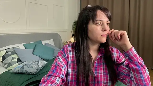 Snapshot of _SilkyShadow_ chatting on 2, 2, 2026 SilkyShadow online show from 2, 2, 2026