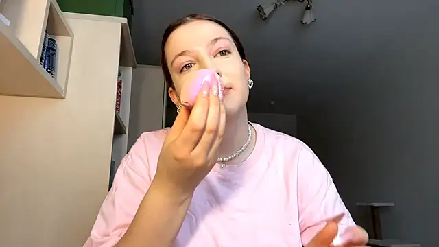 JammieMickiewicz online show from 19, 2, 2026