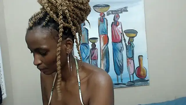 Snapshot of TallDivaNoir chatting on 11, 7, 2026 TallDivaNoir online show from 11, 7, 2026