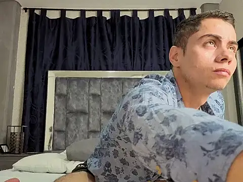 LeoMonnroe online show from 19, 1, 2026