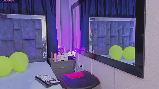 LeoMonnroe online show from 17, 3, 2026