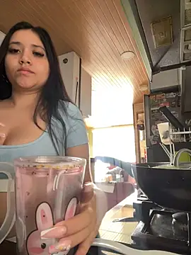 Veronica Wins  online show from 8, 4, 2026