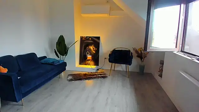 CrazyDollxx online show from 23, 3, 2026