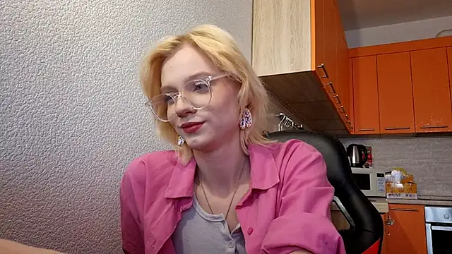 Snapshot of AuraNevera chatting on 12, 1, 2026 AuraNevera online show from 12, 1, 2026