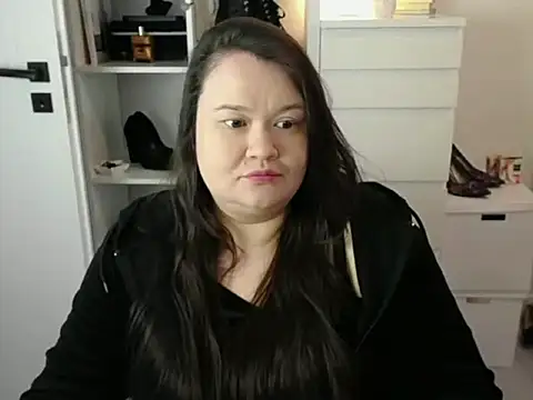 HollyDanceSoul online show from 10, 4, 2026