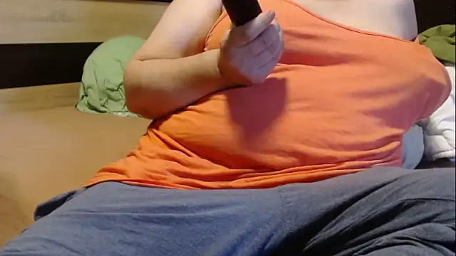 Snapshot of Santanna77 chatting on 8, 3, 2025 Santanna77 online show from 8, 3, 2025