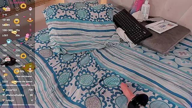 Snapshot of Miaaffox chatting on 7, 2, 2026 Miaaffox online show from 7, 2, 2026