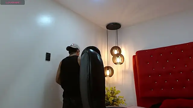 Snapshot of paullcb chatting on 13, 1, 2026 paullcb online show from 13, 1, 2026