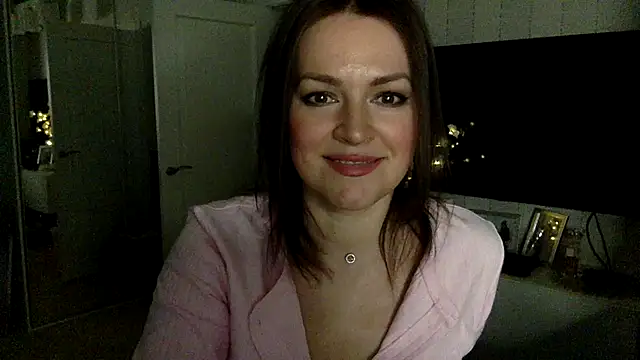 Ivoryne online show from 7, 3, 2026