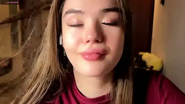 LubaSeirers online show from 11, 4, 2026