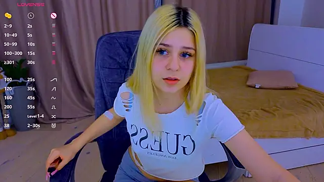 ApheliaStar online show from 20, 2, 2026