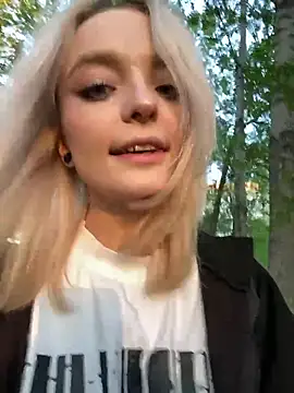aka Blonde online show from 1, 6, 2026