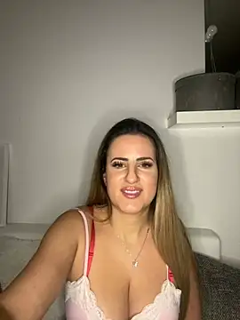 Snapshot of Liana-1 chatting on 13, 1, 2026 Liana-1 online show from 13, 1, 2026