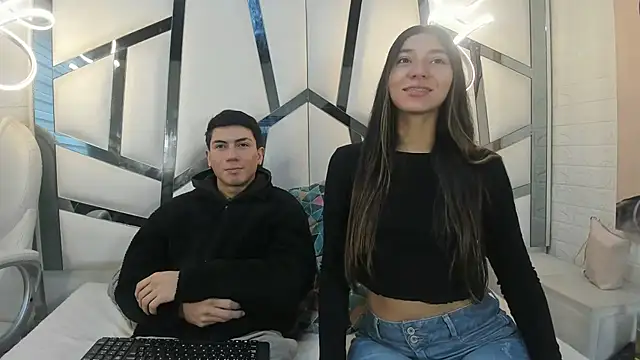 Snapshot of ScarlettAndLucas chatting on 23, 2, 2026 ScarlettAndLucas online show from 23, 2, 2026