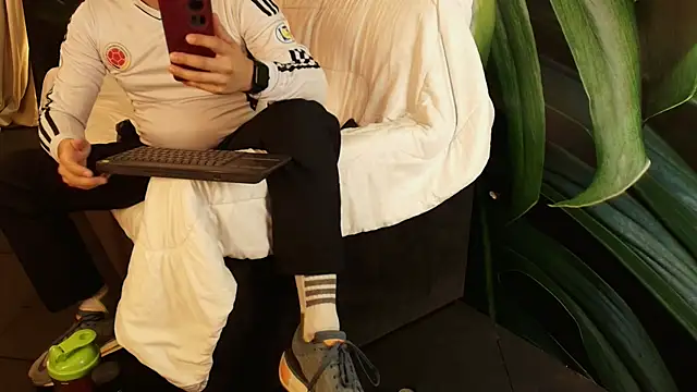 adamleexe online show from 12, 1, 2026