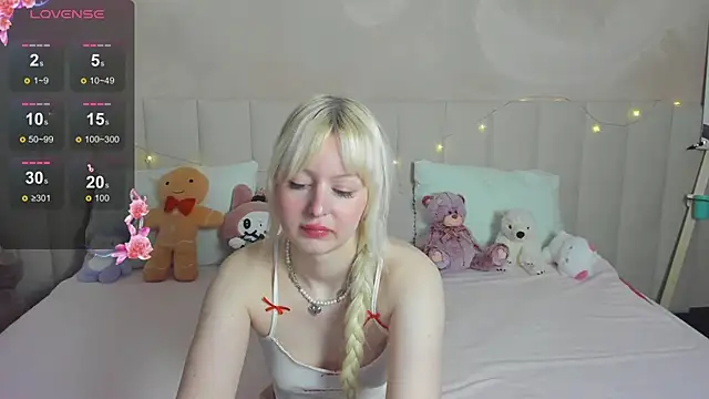 Snapshot of AdeleSilvy chatting on 1, 6, 2026 AdeleSilvy online show from 1, 6, 2026