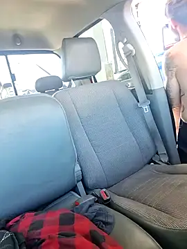 naughtynaturest36 online show from 22, 4, 2026