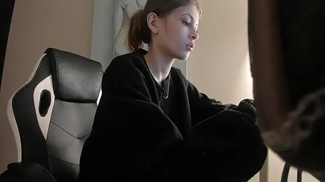 ElviraRosse1 online show from 14, 1, 2026