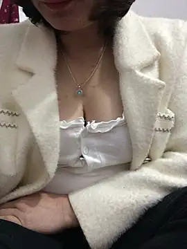 Snapshot of ManaMi-Ami chatting on 9, 2, 2026 ManaMi-Ami online show from 9, 2, 2026