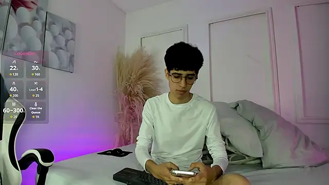 Snapshot of ian_and_austin chatting on 14, 1, 2026 ian and austin online show from 14, 1, 2026