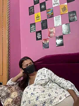 MissHermione2 online show from 29, 3, 2026