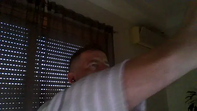 Snapshot of _grj1 chatting on 19, 4, 2026 grj1 online show from 19, 4, 2026