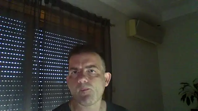 Snapshot of _grj1 chatting on 21, 4, 2026 grj1 online show from 21, 4, 2026