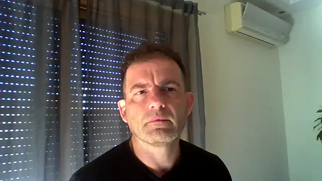 Snapshot of _grj1 chatting on 23, 4, 2026 grj1 online show from 23, 4, 2026