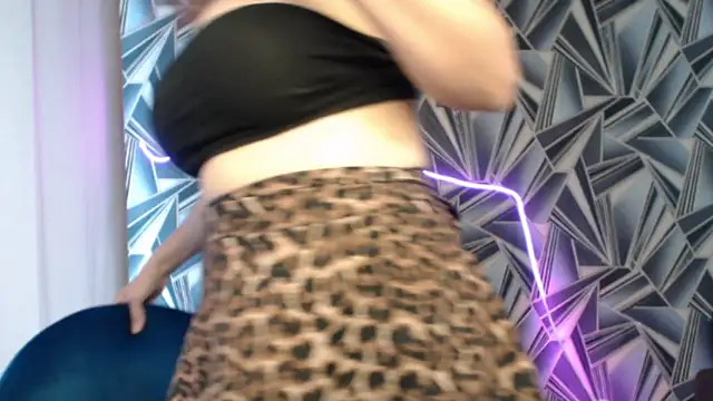NikkiKiss    online show from 15, 5, 2026