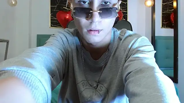 XanderGrey8 online show from 19, 2, 2026